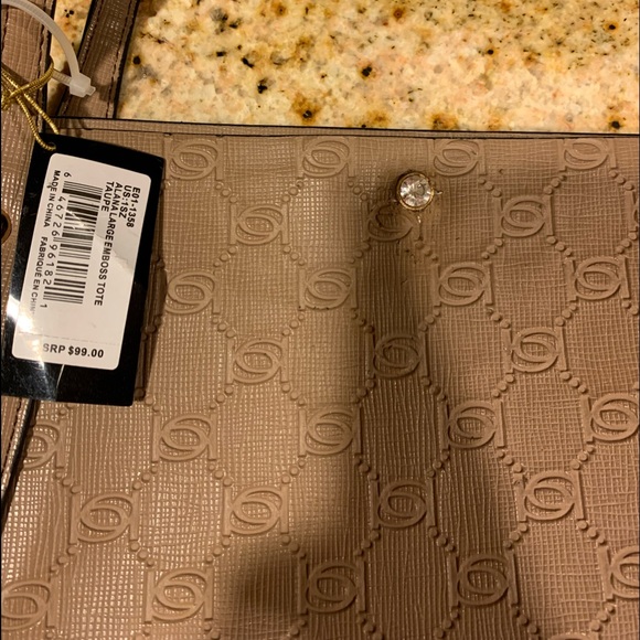 Shoulder bag for a women. - Picture 7 of 7